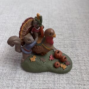 Kathy Jeffers 1993 Avon Turkey and Squirrels Thanksgiving figurine